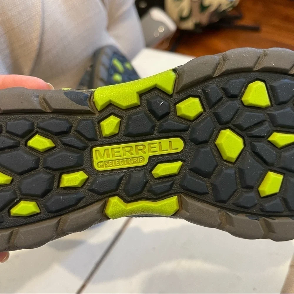 Merrell Boys' Hydro Sandals 3M/ (Women 6)